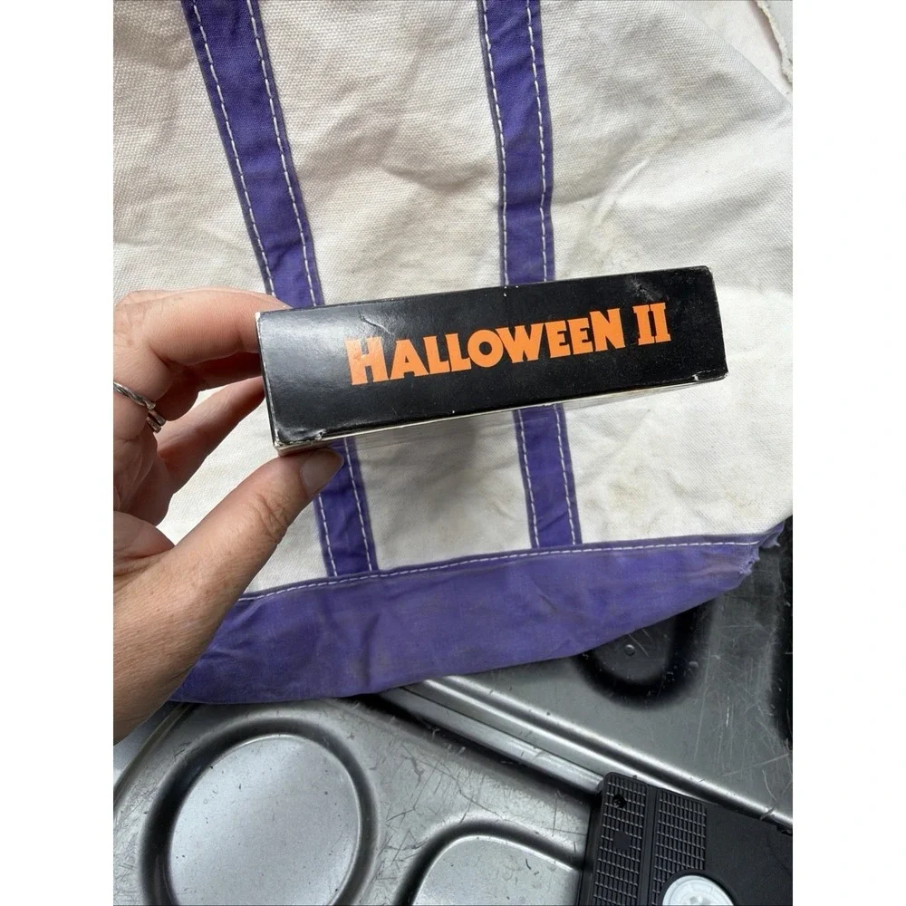 Halloween II 2 VHS Horror 1981 MCA John Carpenter Michael Myers Good Shape